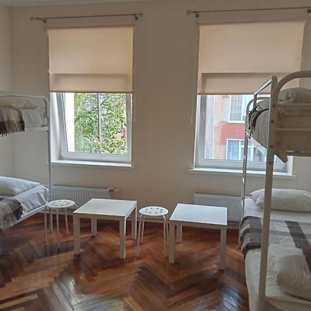 לבוב Hostel Iskra מראה חיצוני תמונה