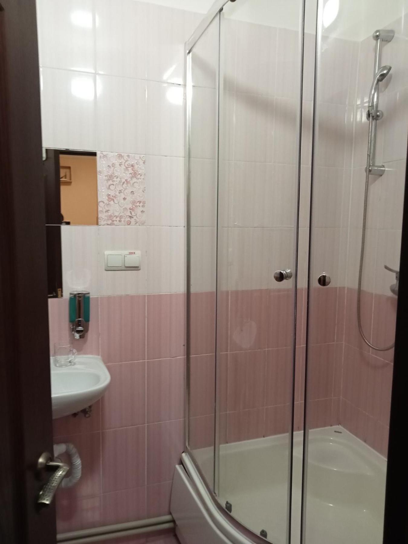 לבוב Hostel Iskra מראה חיצוני תמונה