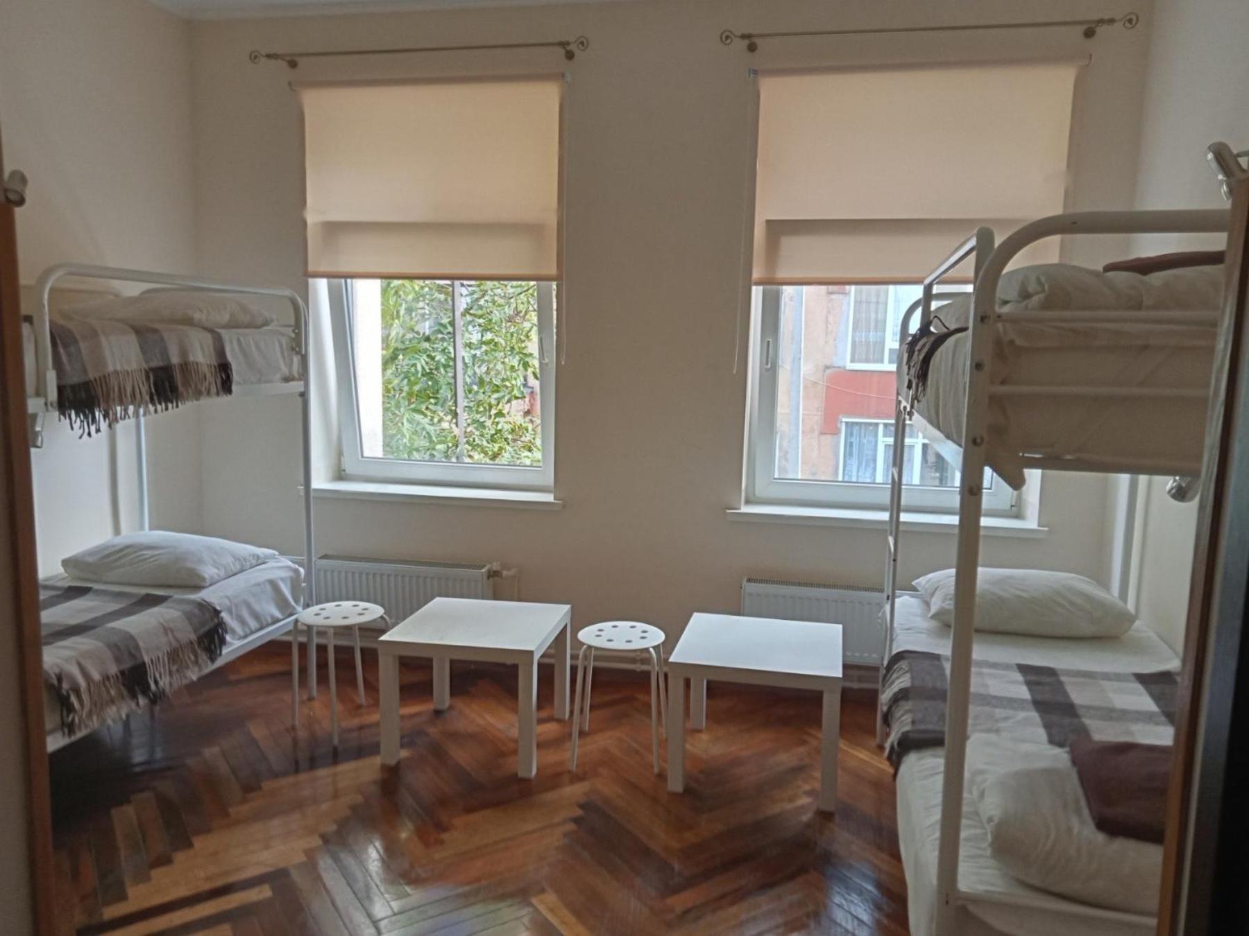 לבוב Hostel Iskra מראה חיצוני תמונה